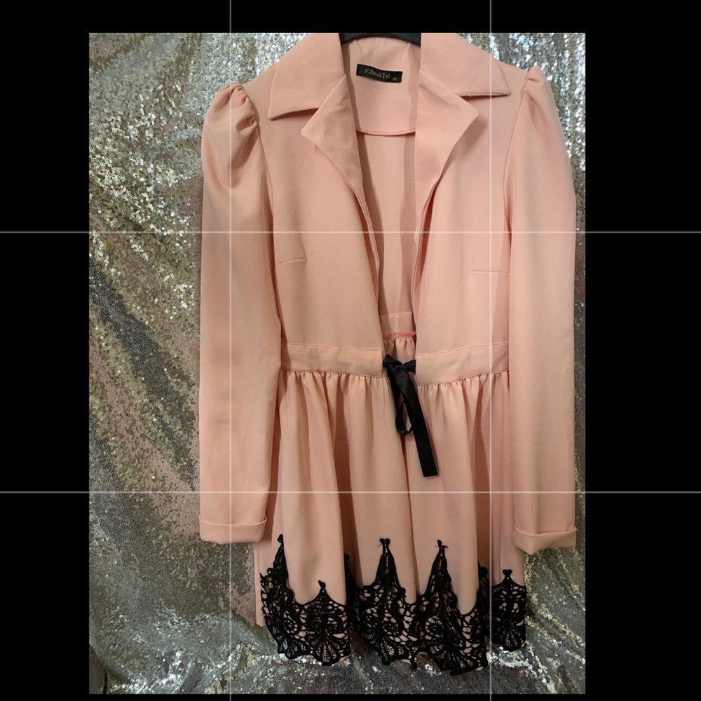 Women Jacket size small is vary nice